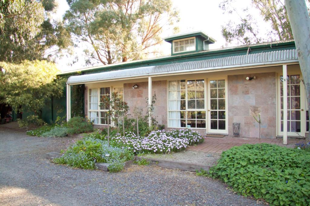 Holly Lane Mews Motel ยาร์ราเกลน ภายนอก รูปภาพ