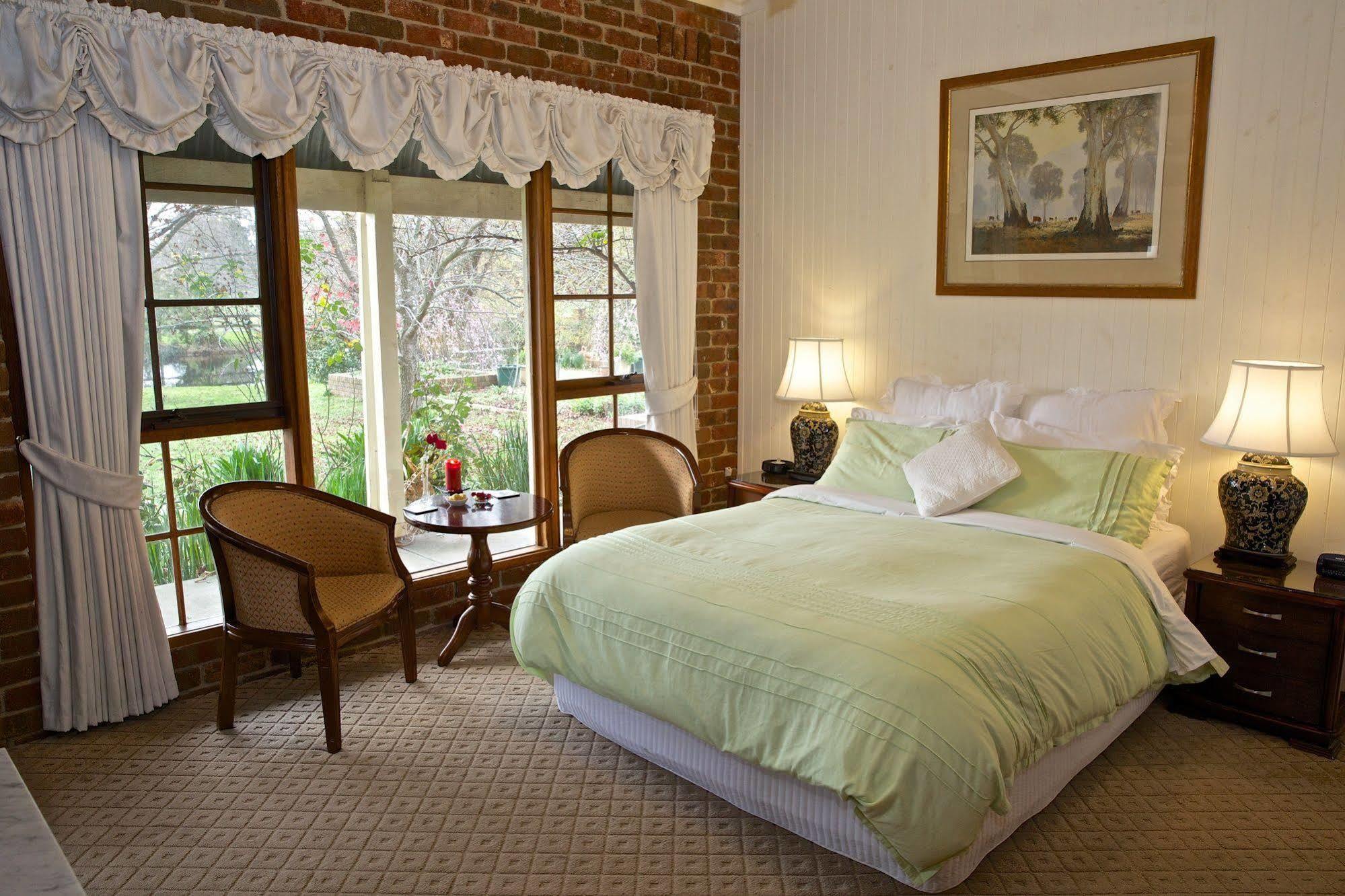 Holly Lane Mews Motel ยาร์ราเกลน ภายนอก รูปภาพ